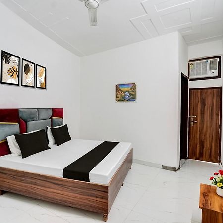 Super Hotel O Burari New Delhi Exterior photo