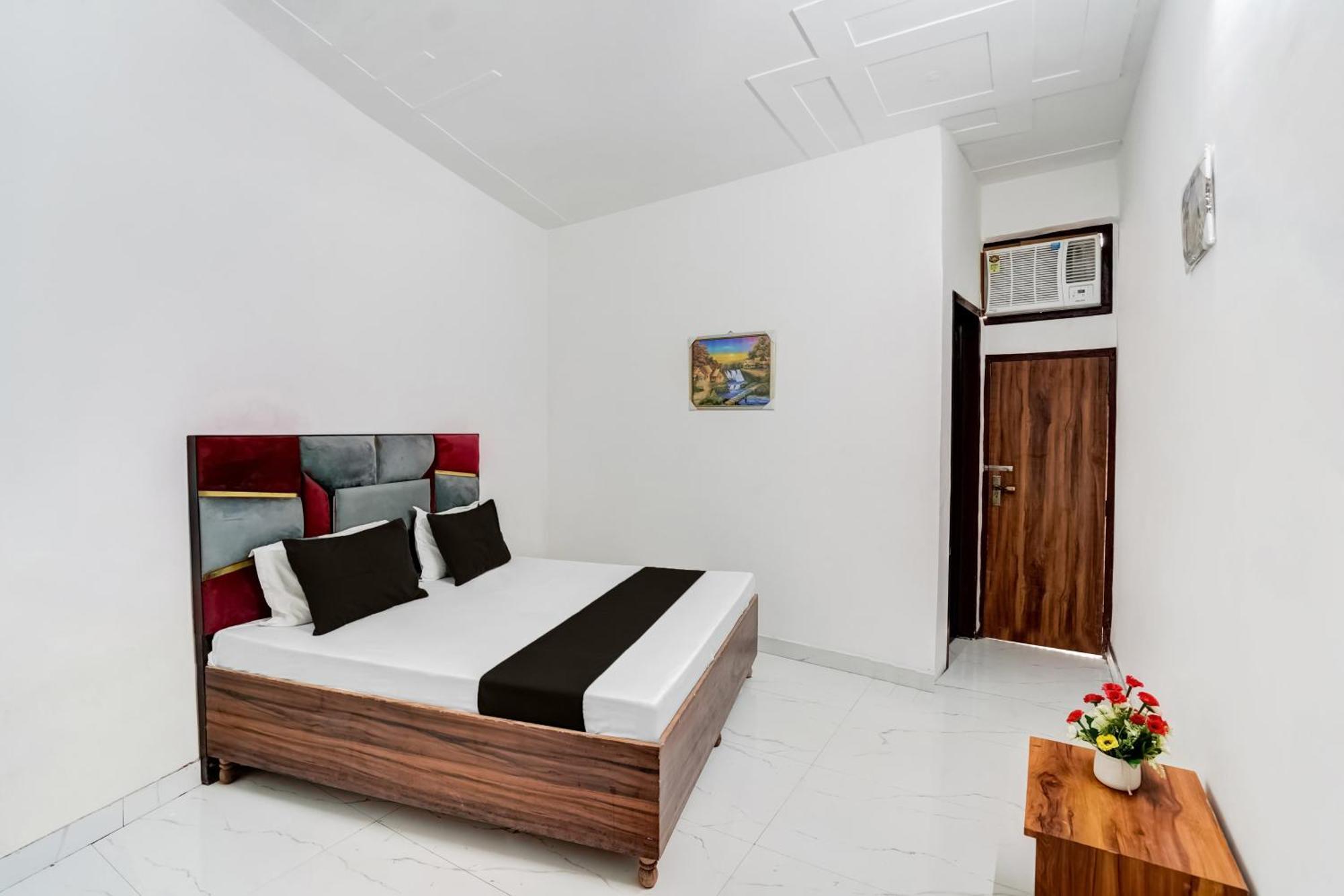 Super Hotel O Burari New Delhi Exterior photo
